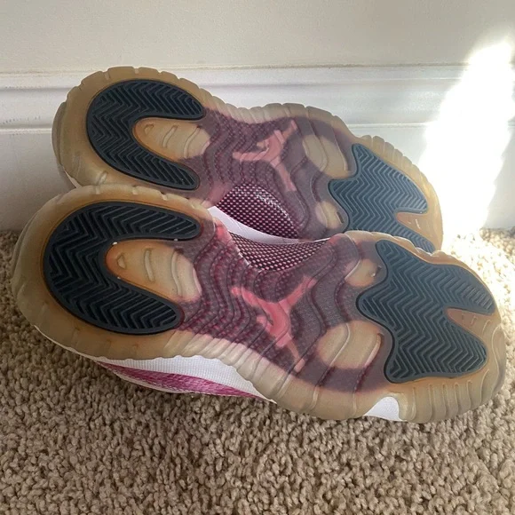 Snakeprint Pink Jordan 11s low - Picture 3 of 4